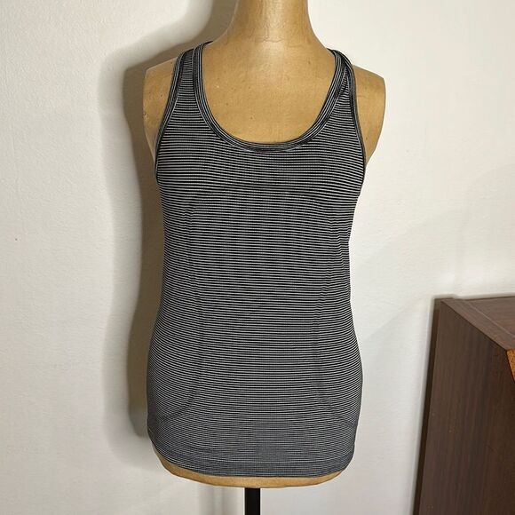lululemon athletica Tops - Lululemon tank run swiftly sz 6 run sweat repeat black and grey stripe good cond